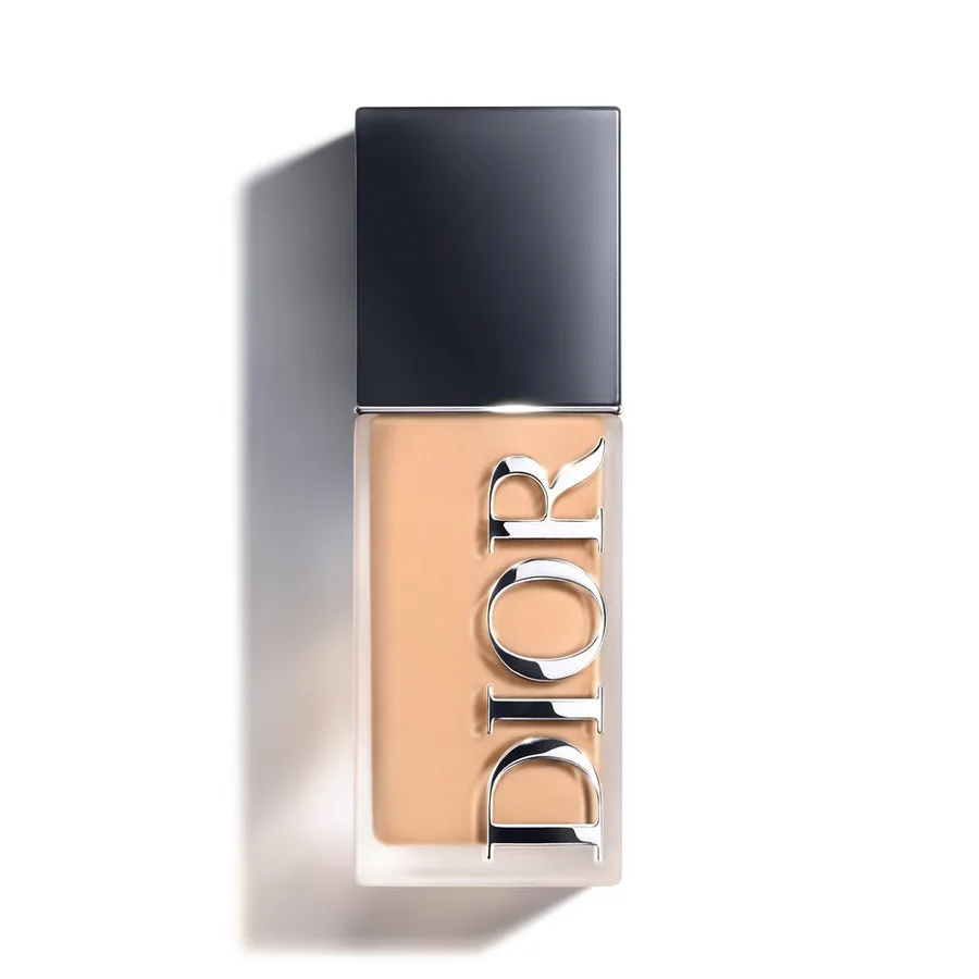 Dior Forever Skin Wear Base de maquillaje mate con efecto difuminado